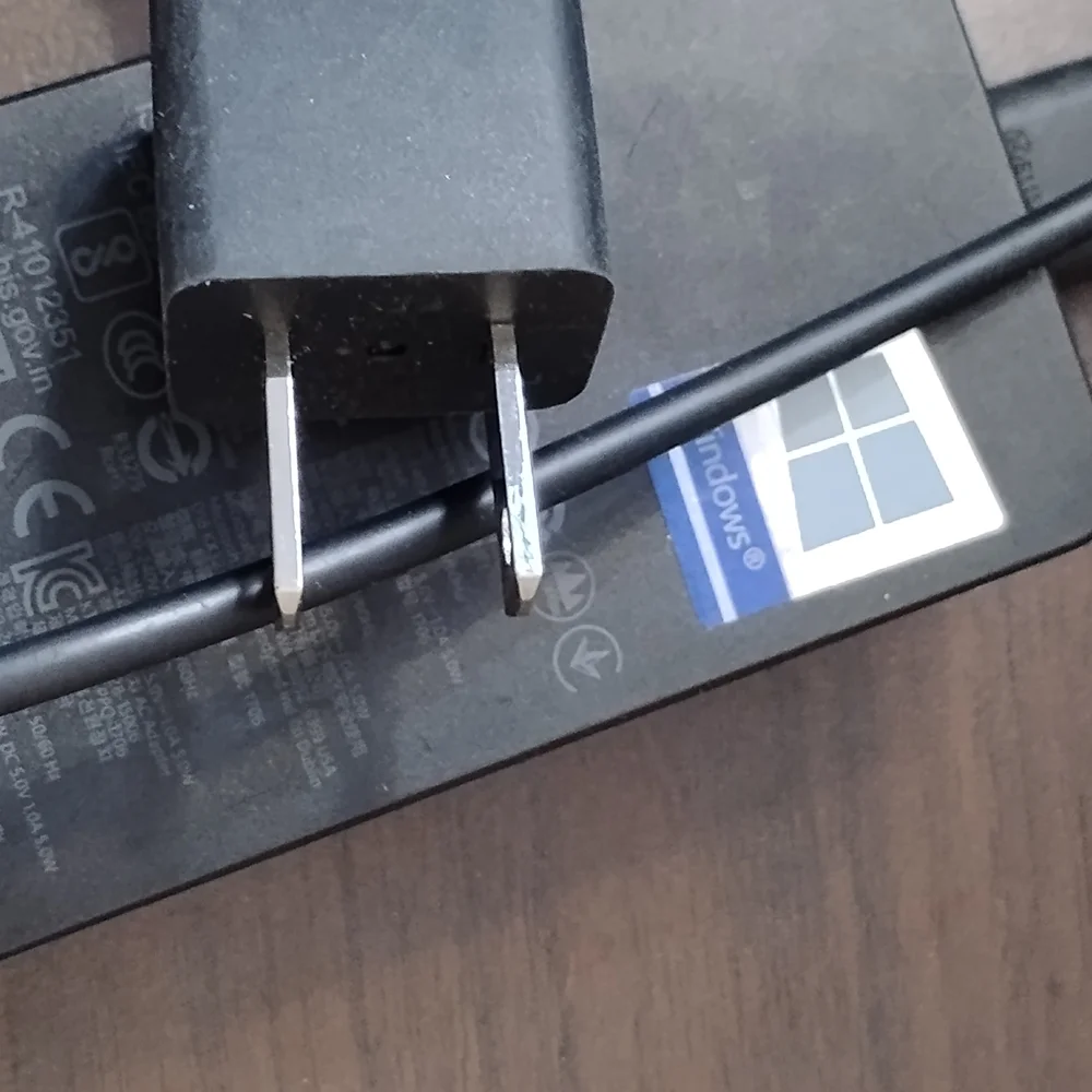 Black Windows Charger Microsoft 1706 Original